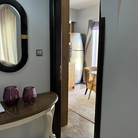 Downtown Apartment *